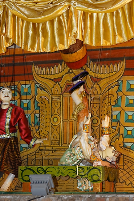 Pagan-diner marionnettes-026